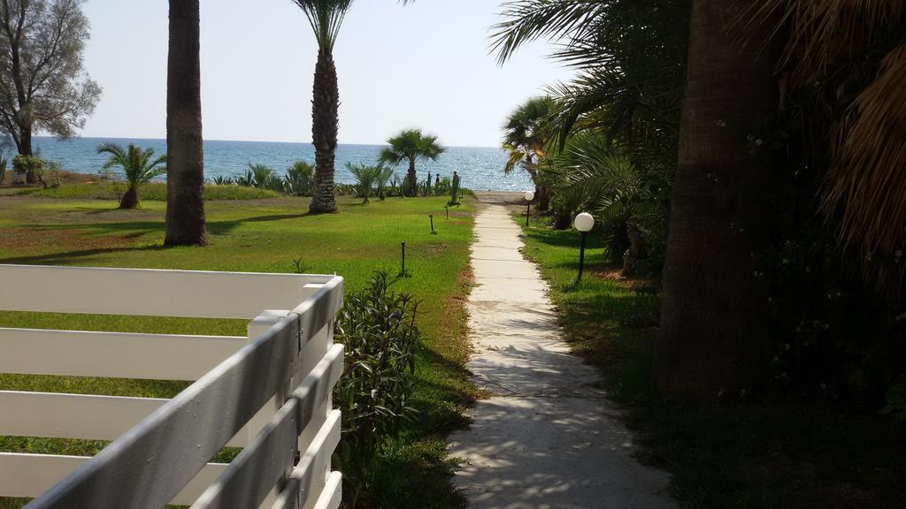 Sandy Beach Apartment 3 Oroklini Zewnętrze zdjęcie